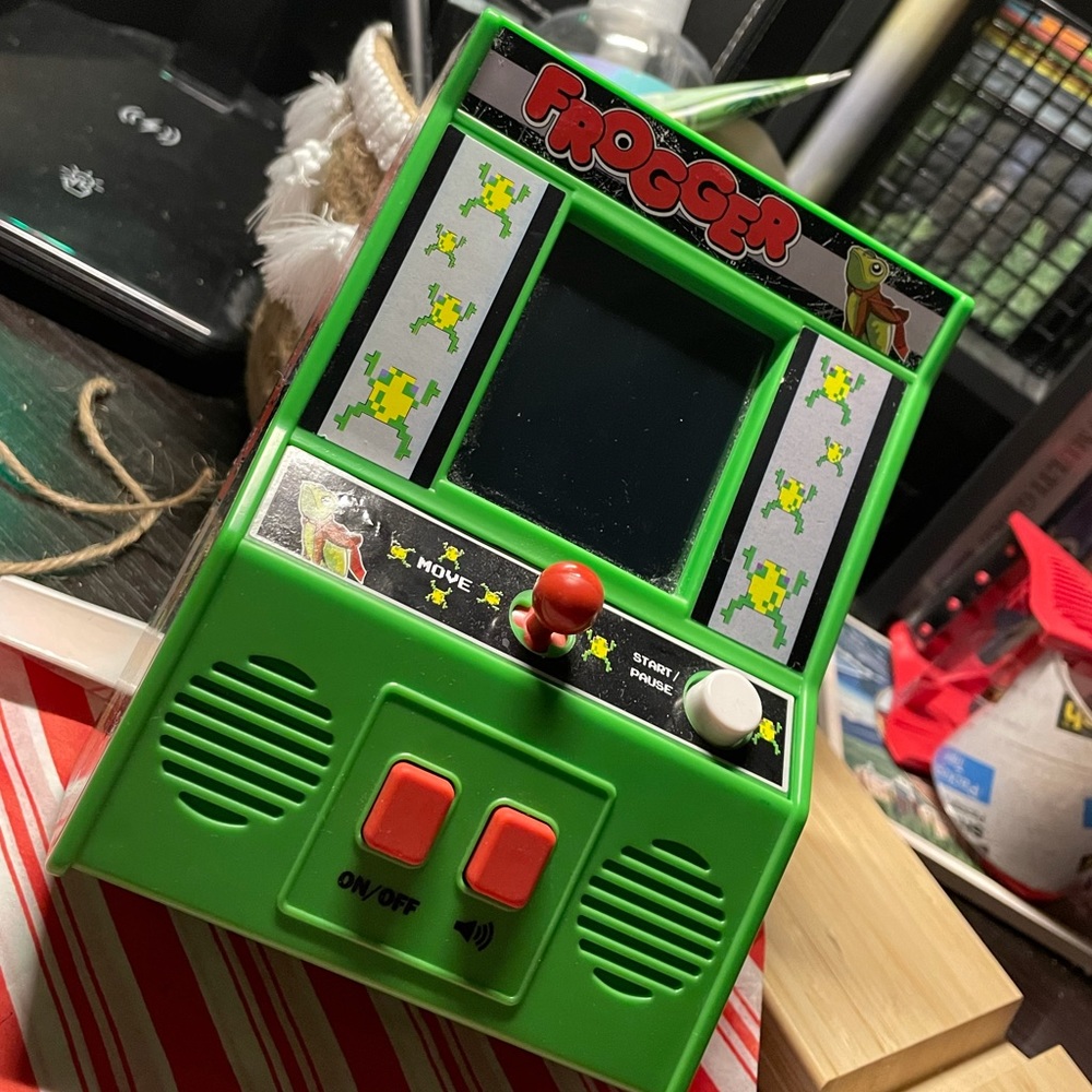 FROGGER MINI CONSOLE
